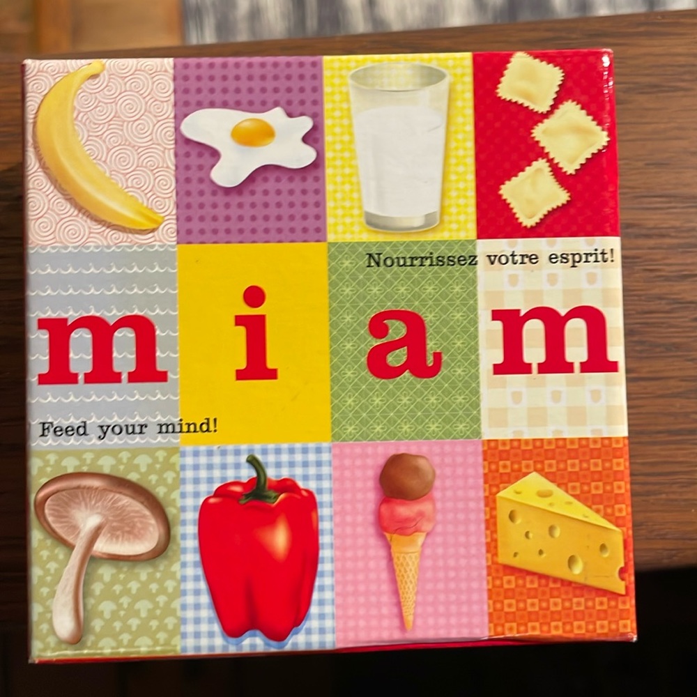 Miam, a fun family friendly game of memory and strategy